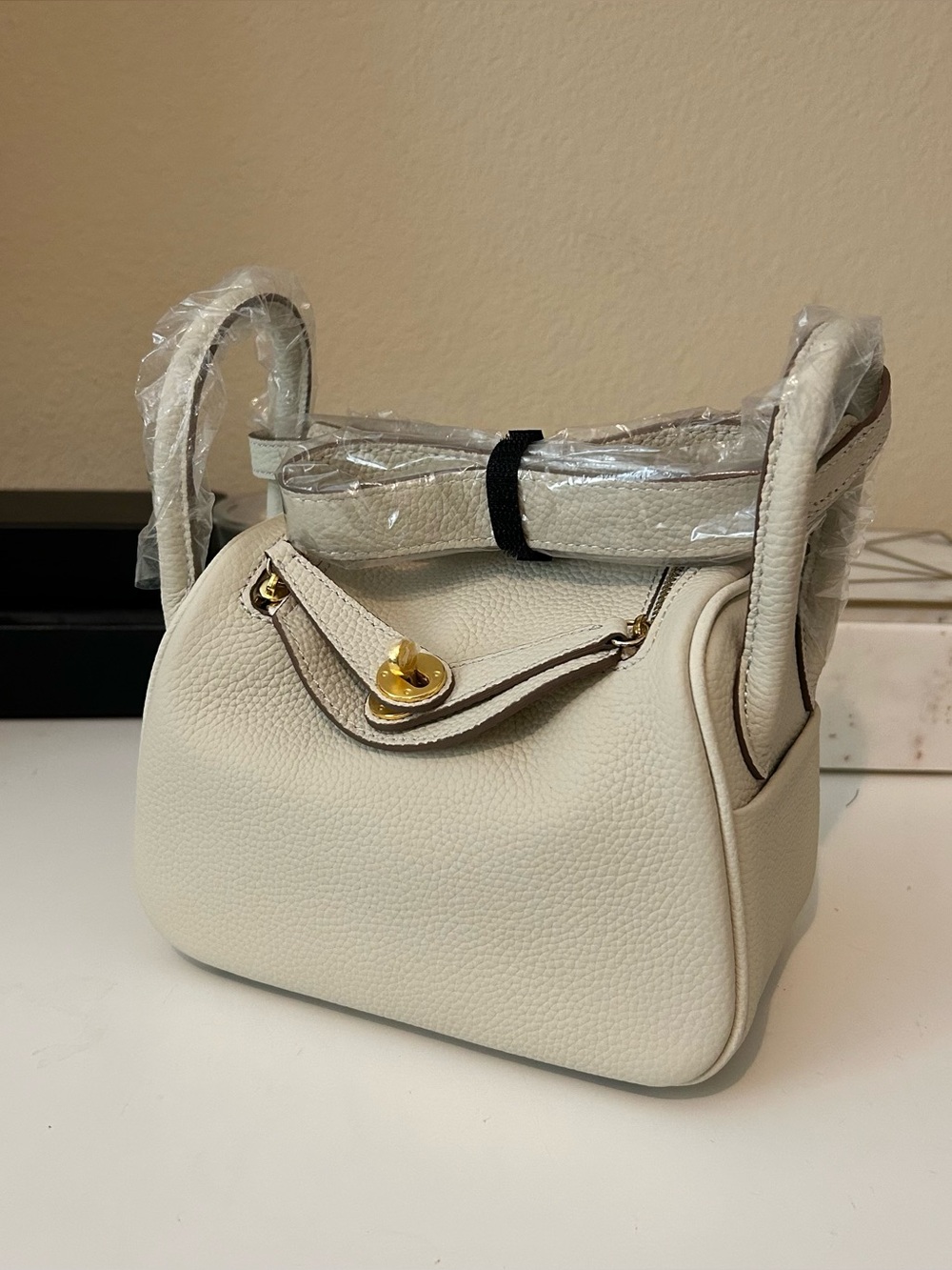 18cm Cream Mini Pillow Bag